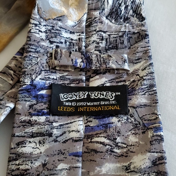 Looney Tunes silk tie - Daffy Duck - Picture 3 of 4